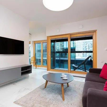 Aparthotel Mennica - Center By Renters