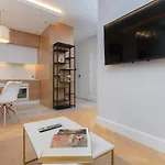 Mennica - Center By Renters Aparthotel 4*