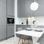 Mennica - Center By Renters Βαρσοβία